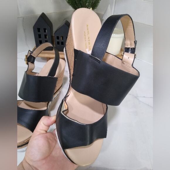 [H412] Andrew Marc New York Black Platform "Roman" Wedges Sandals, Size 10M - Picture 5 of 8